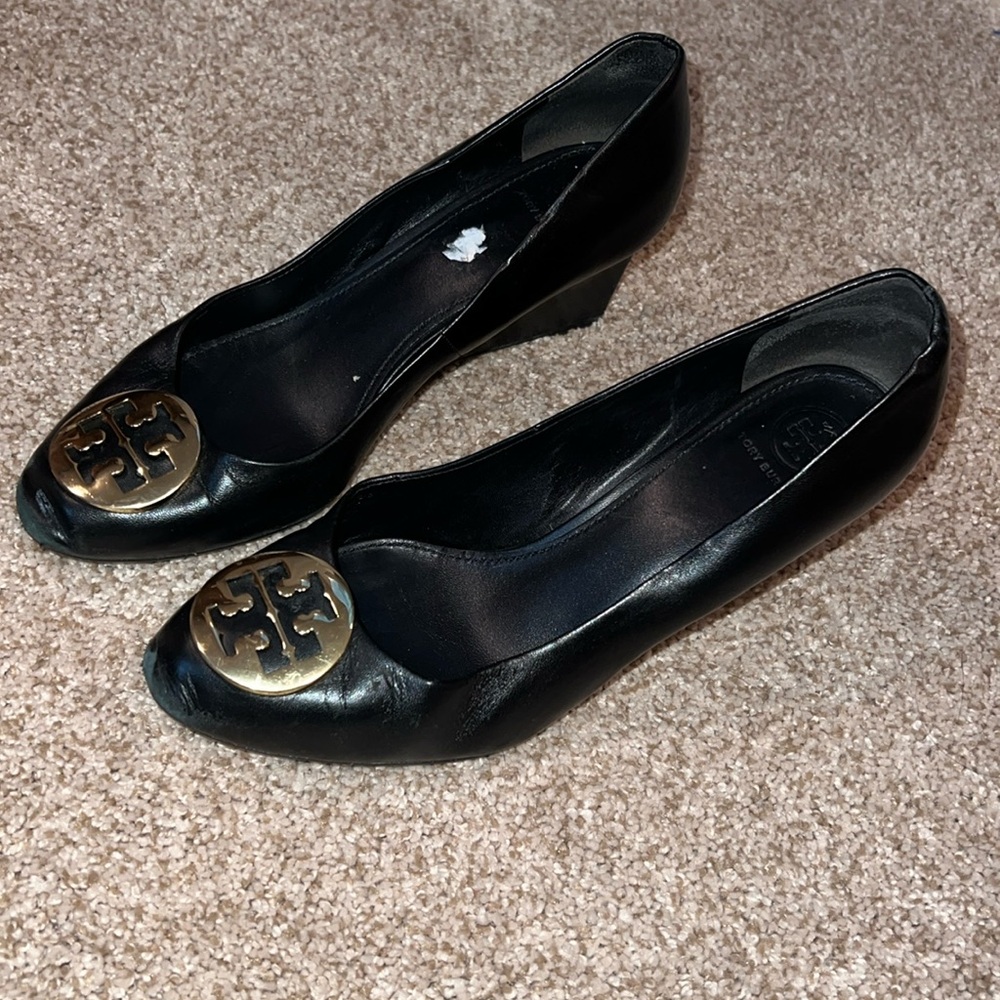 Tory Burch Black Wedge Shoes Size 9